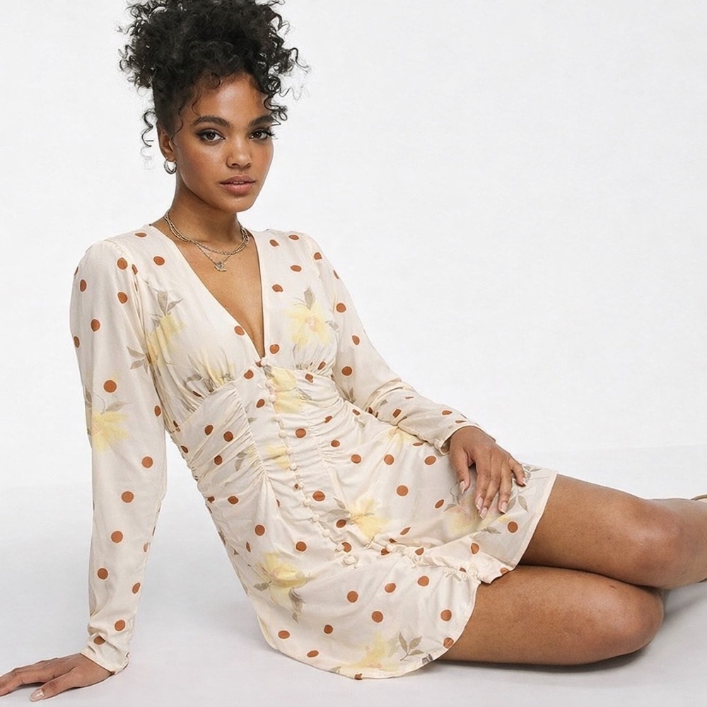 Free People Date Night Polka Dot Floral Ruched Mini Dress Size Medium‎ But Front